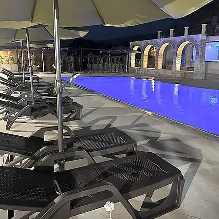 Hotel Tenuta Rosa - Gastronomia E Relax Buonabitacolo